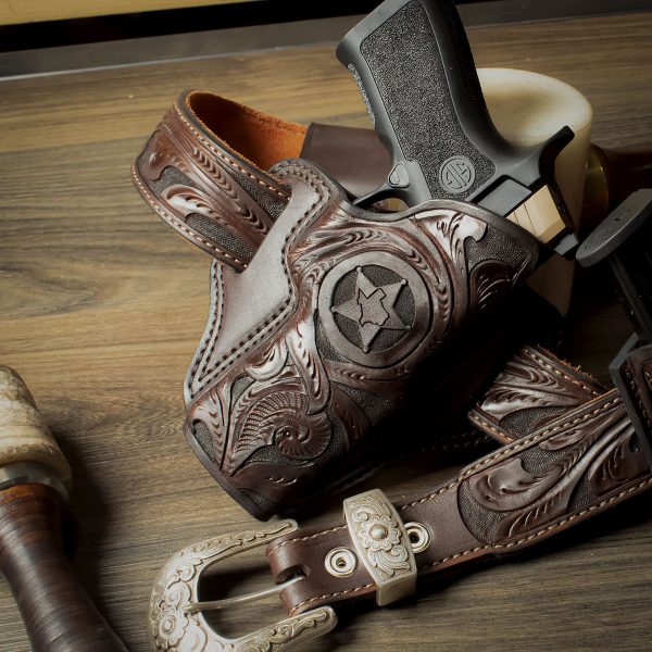 Hand tooled OWB holster Sig p320