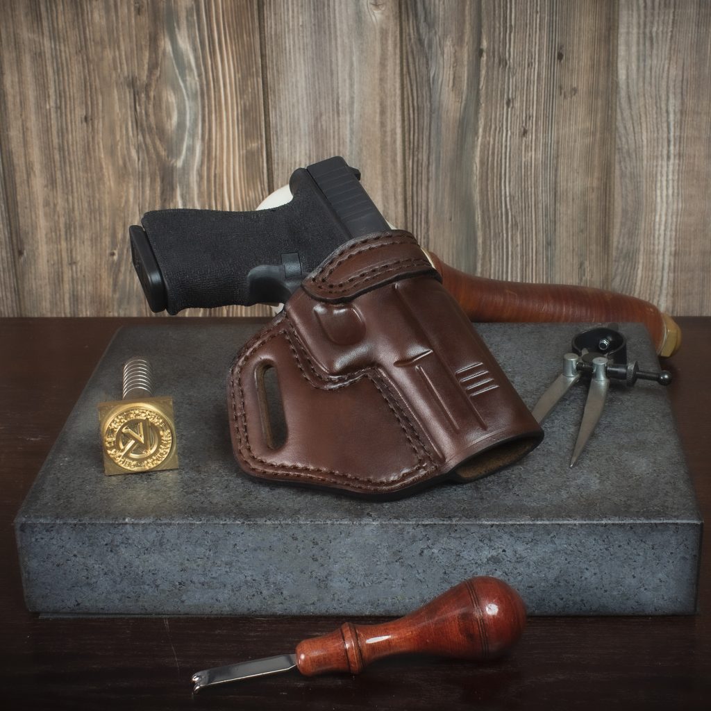 Quickship Glock 17 OWB Texas Cross Draw Leather Holster
