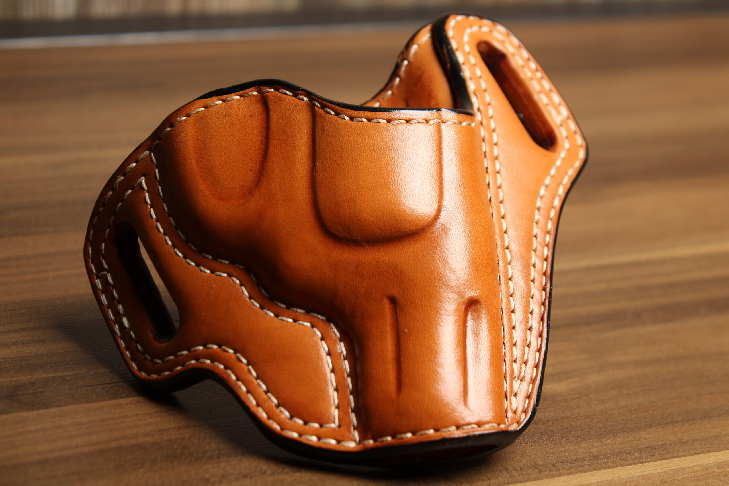 OVERSTOCK - Model 2020 Revolver holster for 2" Colt Cobra/King Cobra, Tan, RH, Smooth leather lined