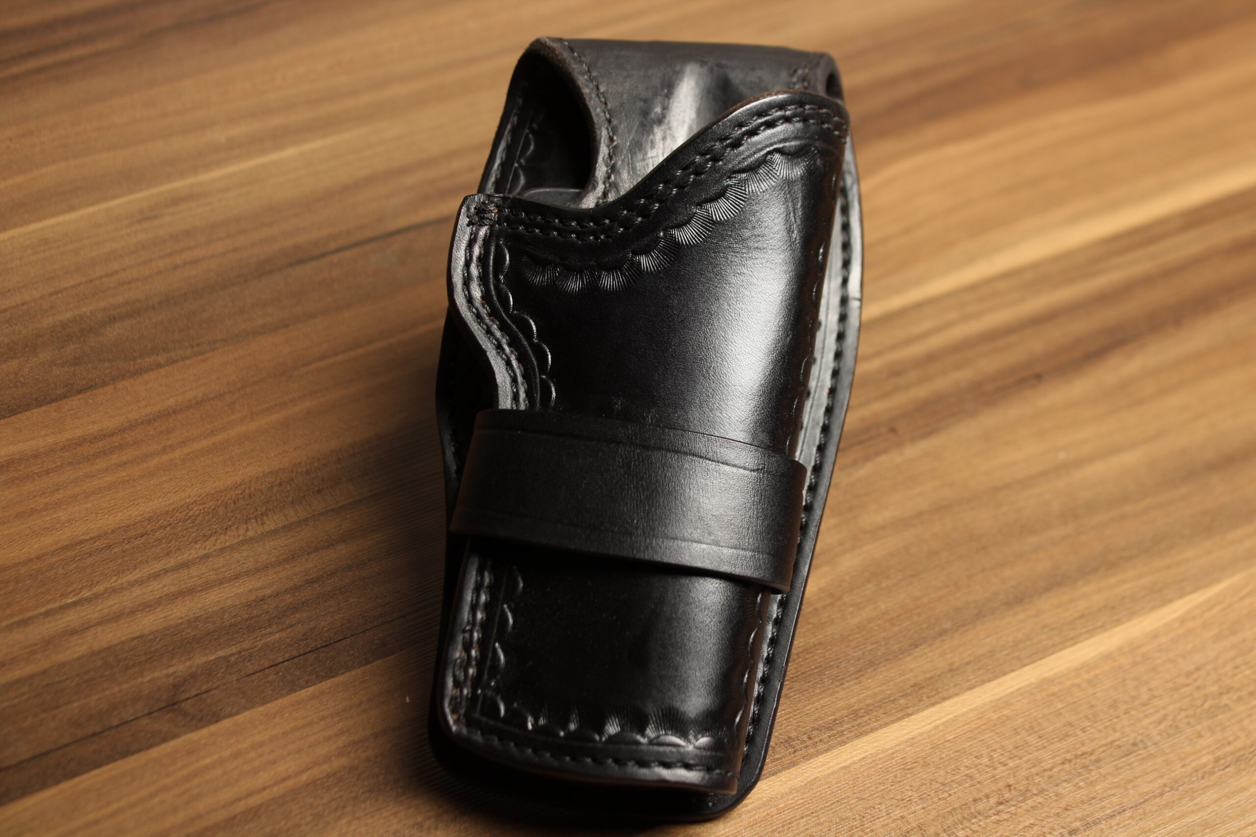 OVERSTOCK - Model WBR holster only for 5" 1911s, Black, RH, Border stamped finish