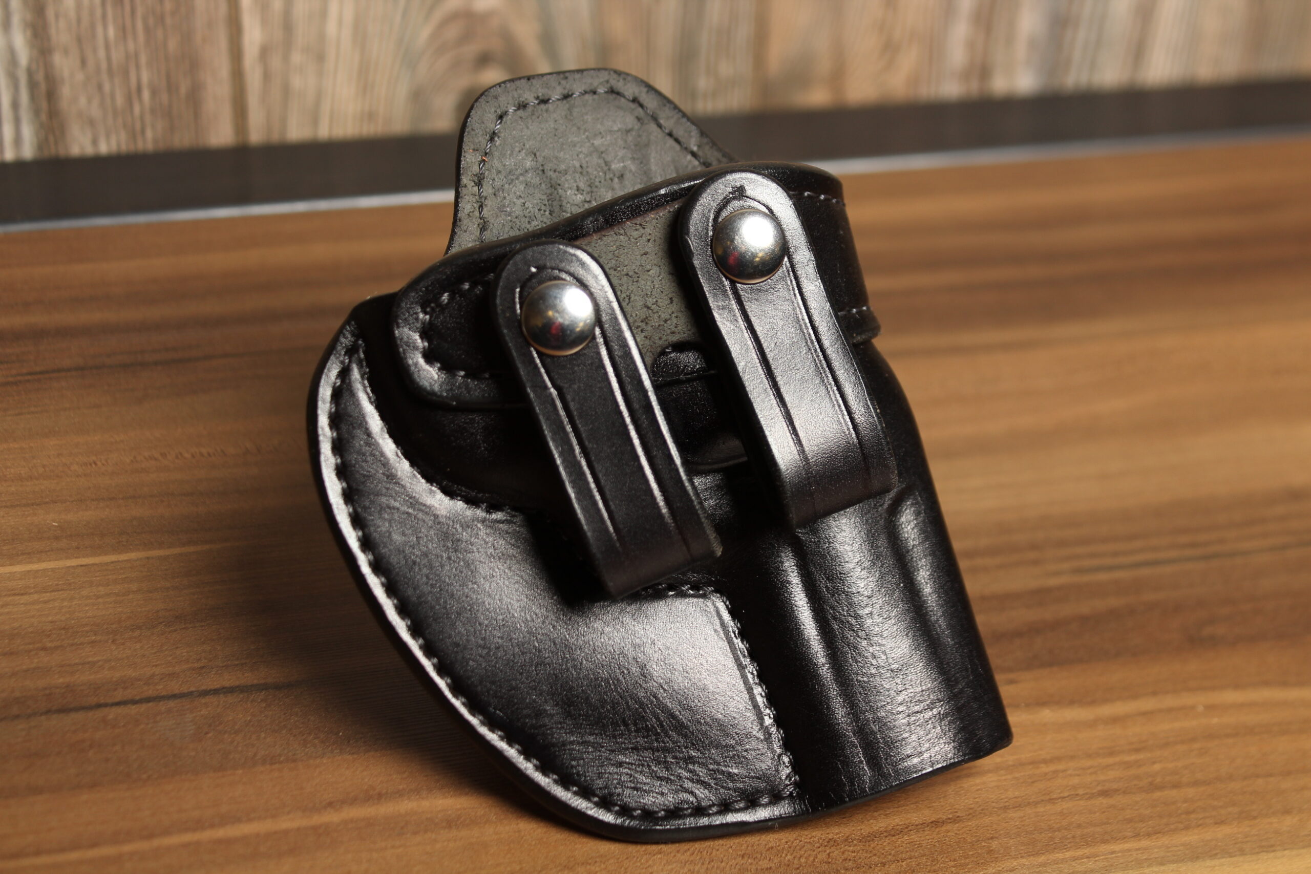 OVERSTOCK - Model TCC IWB holster for 3" K/L-frame/Python, Black, Right hand, Leather loop attachment