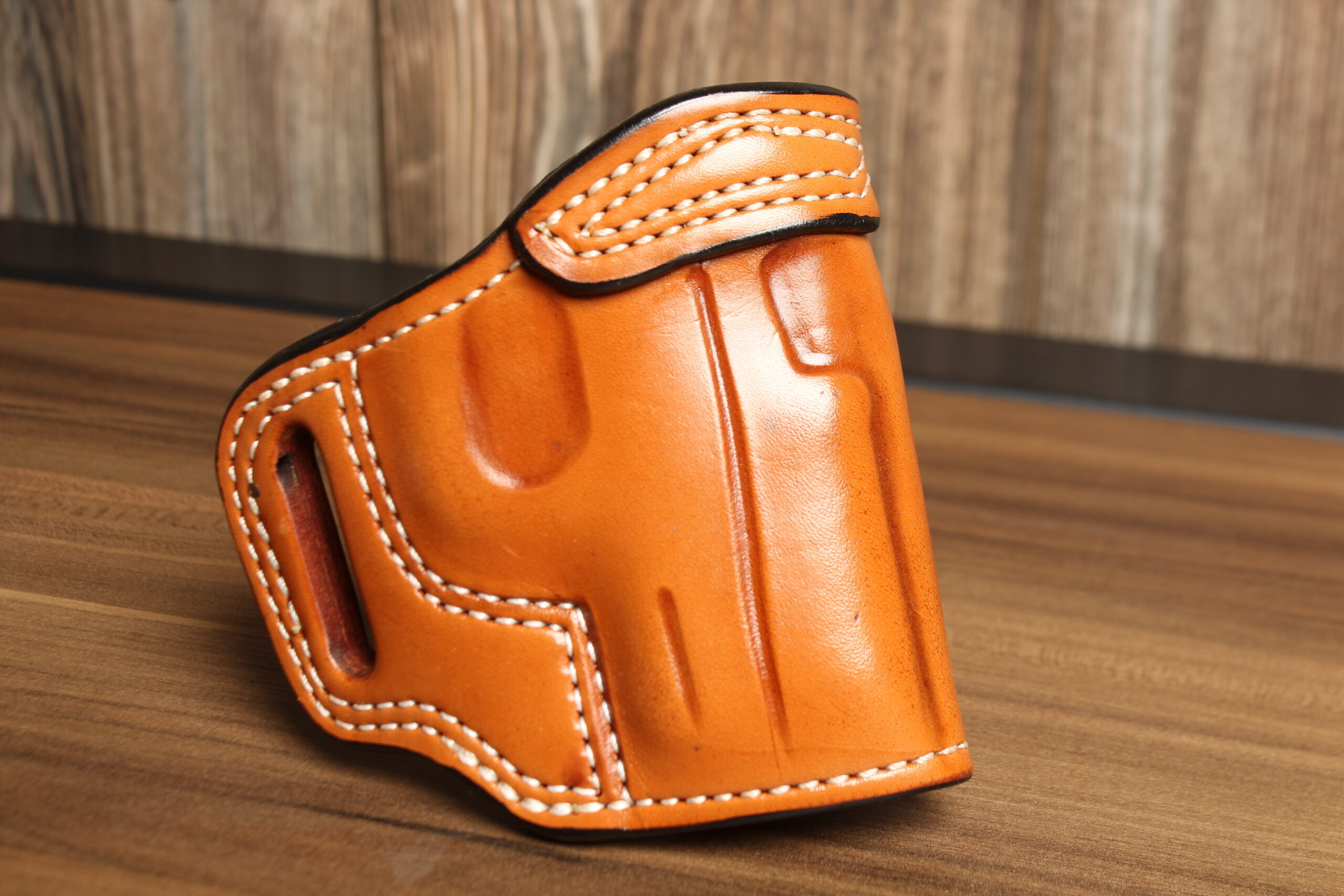 OVERSTOCK - Model Texas Strong Side OWB holster for S&W M&P Shield X, Tan, RH, Suede lined, BLEM SEE PICS