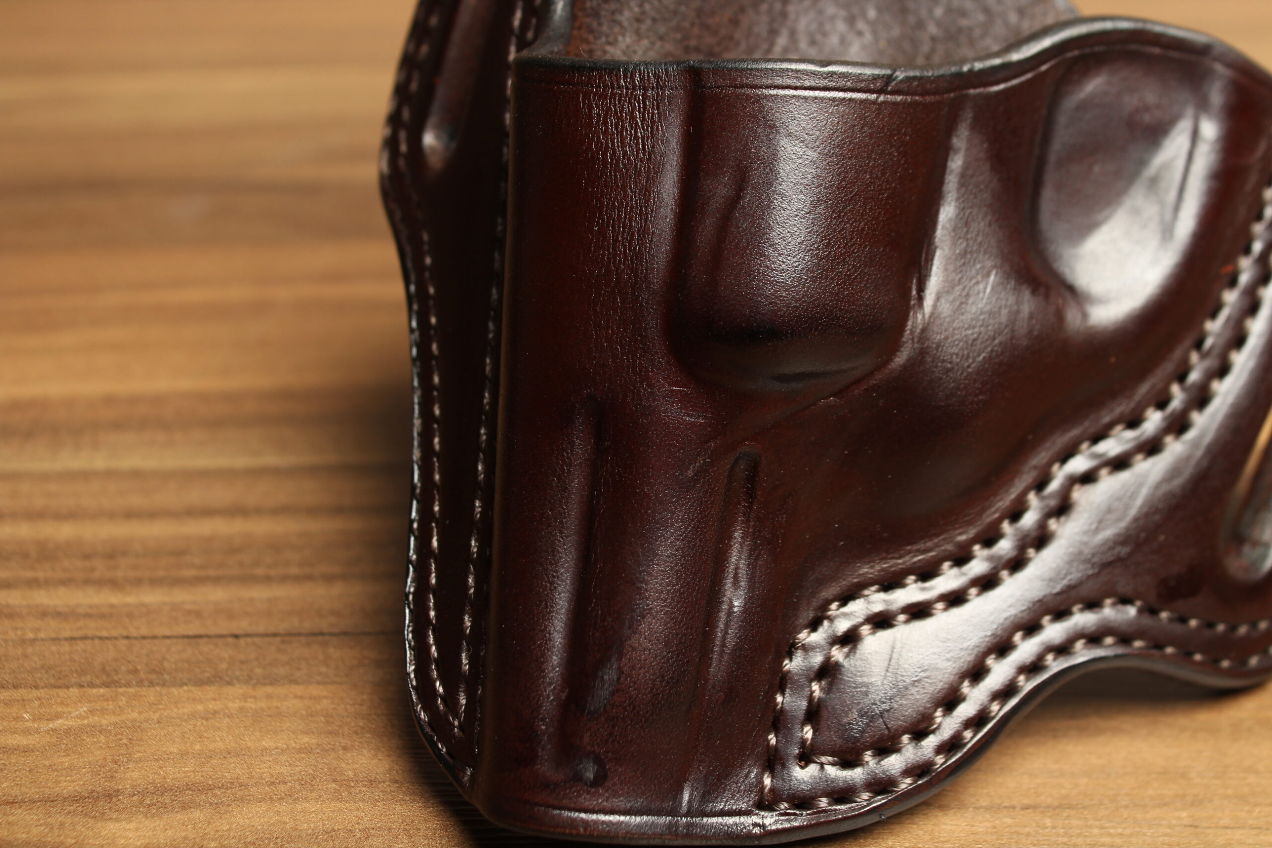 OVERSTOCK - Model 2020 Revolver OWB holster for 2" Taurus Small Frame revolvers, Brown, LH