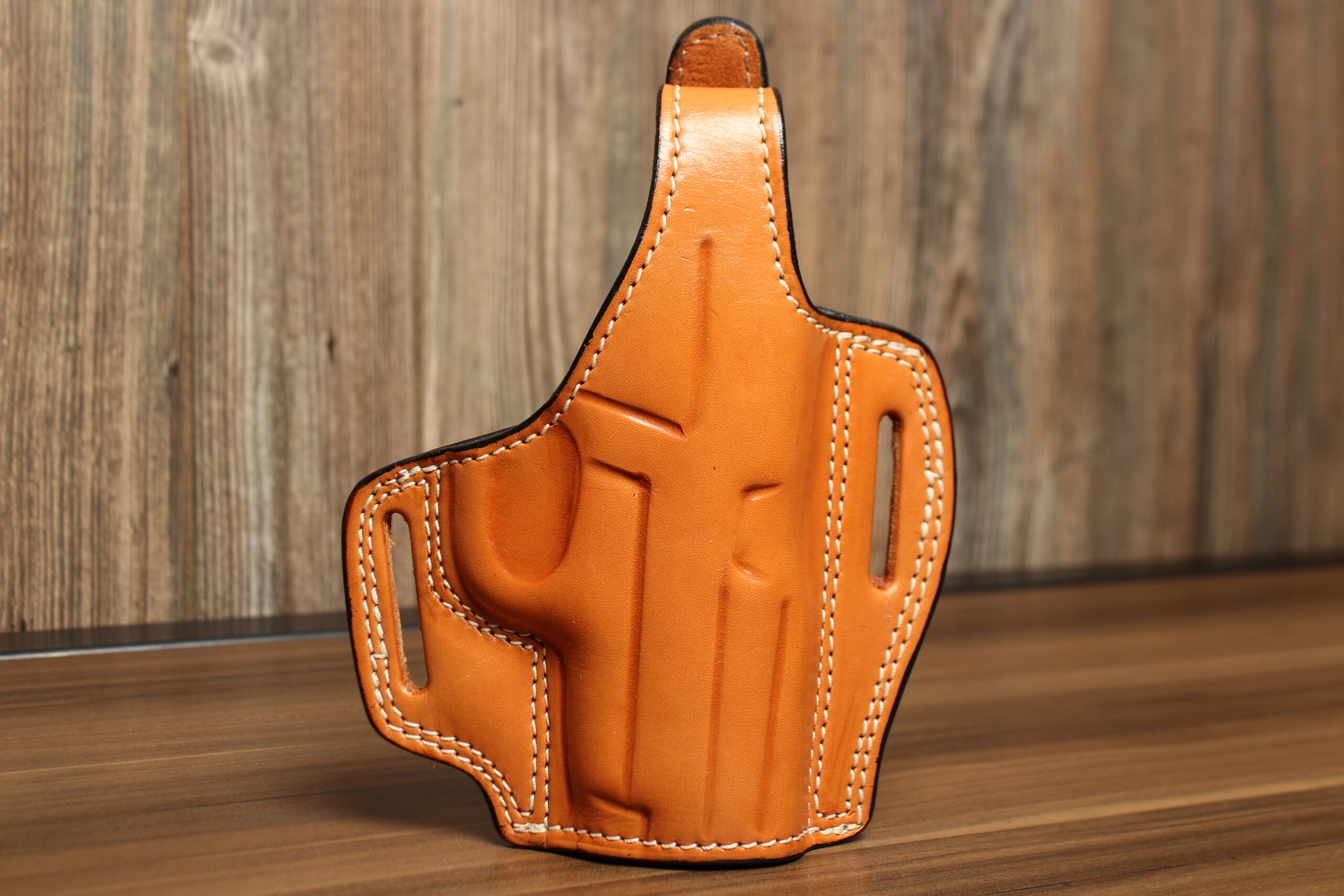 OVERSTOCK - Model 2000 Challenger OWB holster w/Level 2 retention for SIG P229/M11 (No rail), Saddle tan, RH, Suede lined